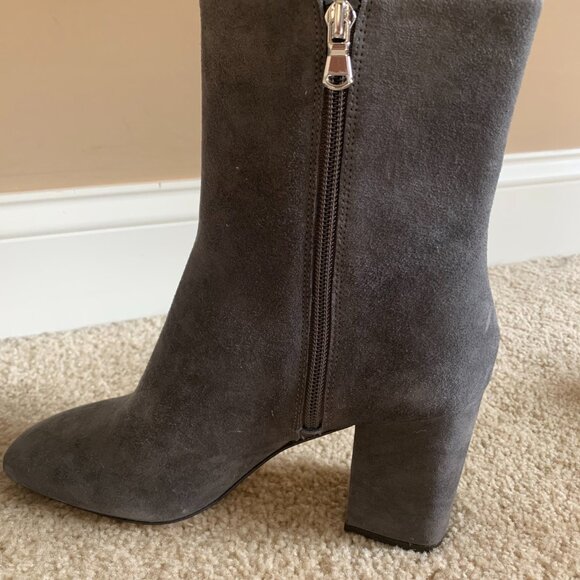 Ann Taylor Women's Suede Block Heel Ankle Boots, Grey, size 9 NWOB - Picture 7 of 9